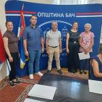 УРУЧЕНИ УГОВОРИ ЗА КУПОВИНУ ПАКЕТА ГРАЂЕВИНСКОГ МАТЕРИЈАЛА
