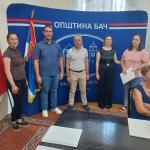УРУЧЕНИ УГОВОРИ ЗА КУПОВИНУ ПАКЕТА ГРАЂЕВИНСКОГ МАТЕРИЈАЛА
