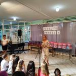 ПОДЕЉЕНЕ ЂАЧКЕ ТОРБЕ ПРВАЦИМА